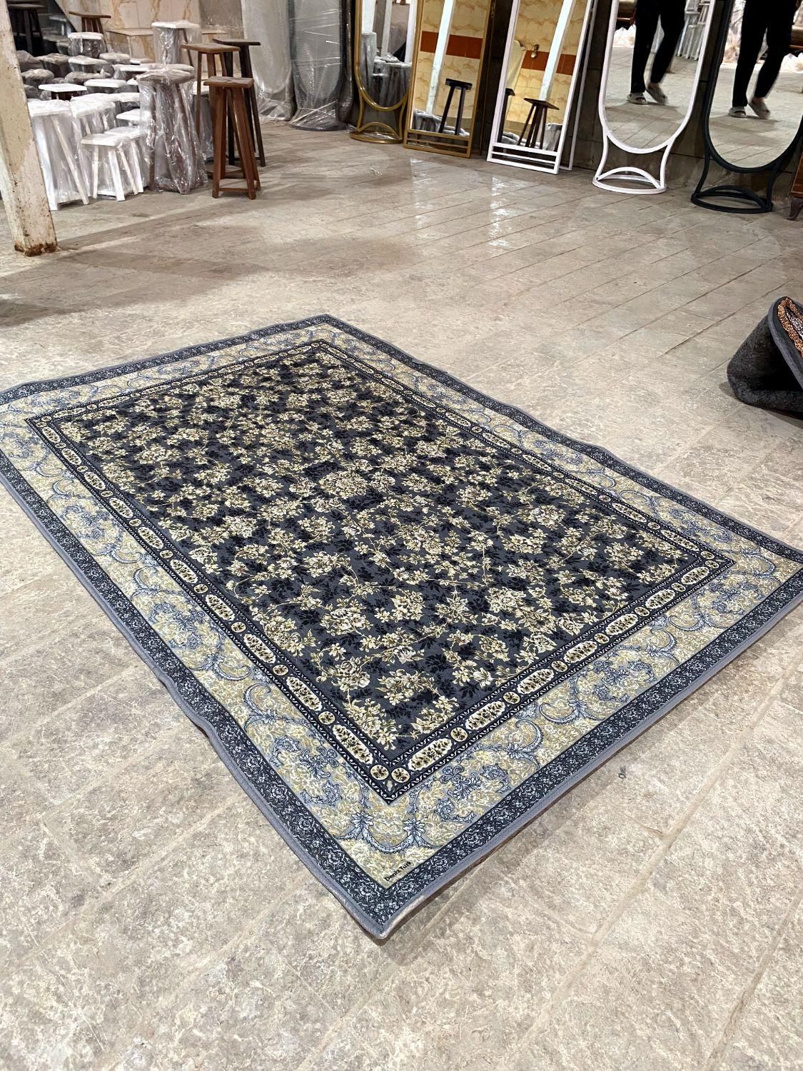 فرش و قالیچه 1/20در 1/80تک و عمده|فرش|شیراز, سهل‌آباد|دیوار