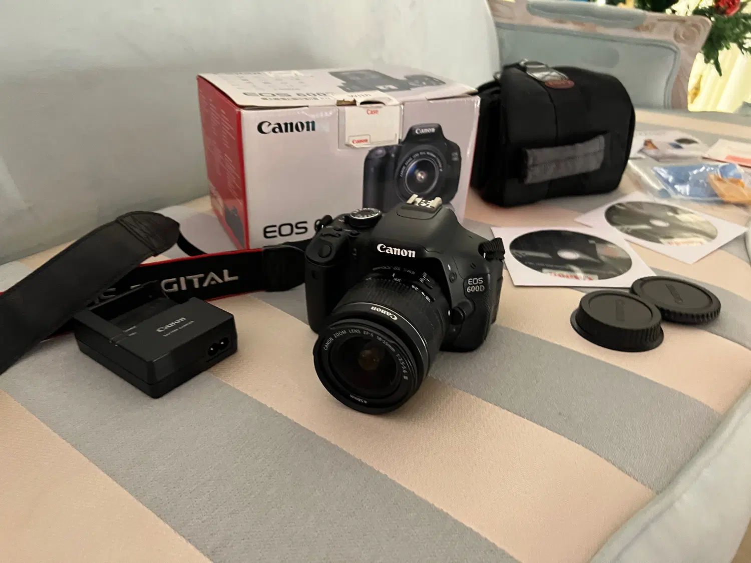 دوربین کنون canon|دوربین عکاسی و فیلم‌برداری|تهران, شهرک چیتگر|دیوار