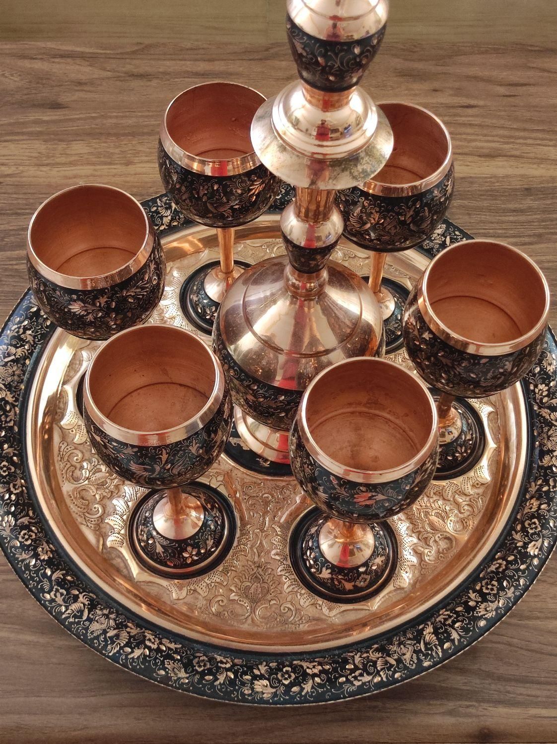 ست ظروف مسی شش جام و سینی و تنگ|صنایع دستی و سایر لوازم تزئینی|شاهین‌شهر, عطار|دیوار