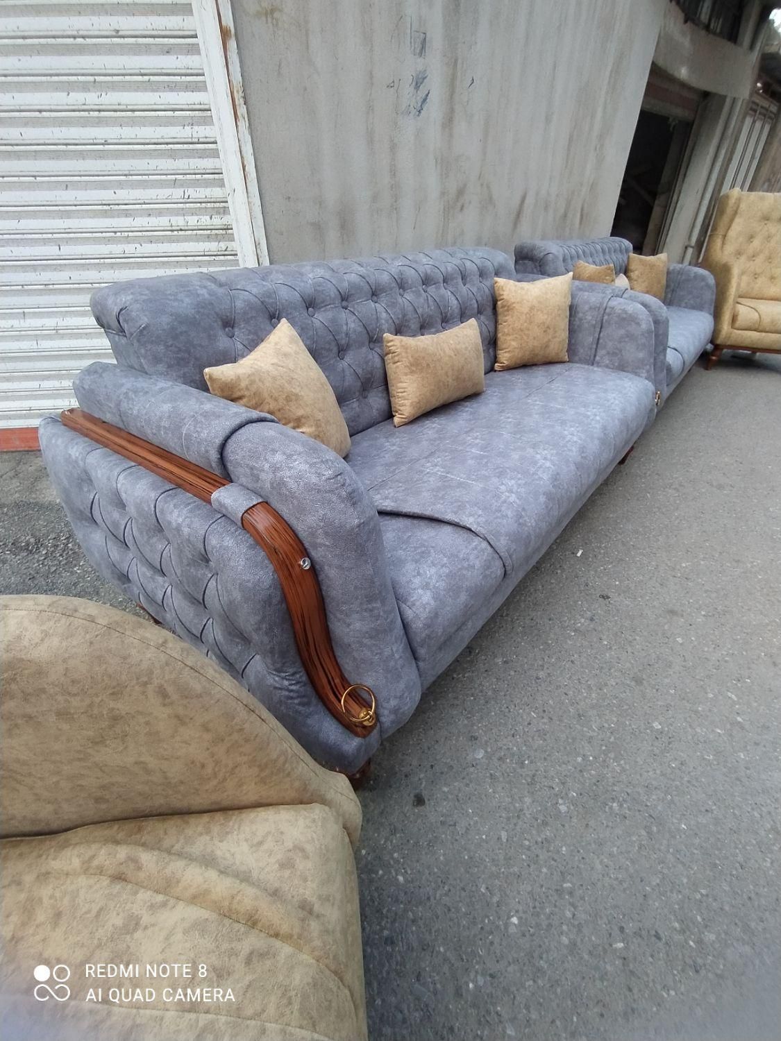 تعمیر و تولید انواع مبلمان با رنگ و پارچه دلخواه|خدمات پیشه و مهارت|سنندج, |دیوار