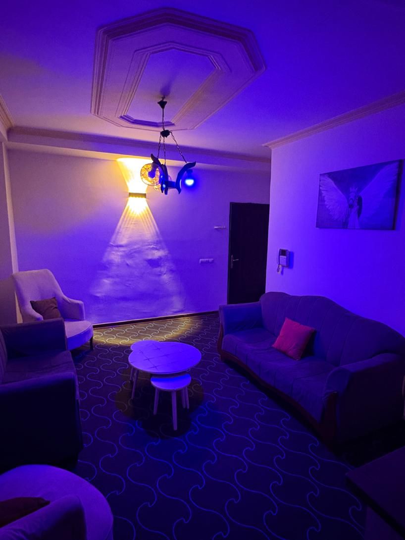 اجاره کوتاه مدت سوییت آپارتمان مبله، پارکینگ|اجارهٔ کوتاهمدت آپارتمان و سوئیت|اندیشه, شهرک المهدی|دیوار