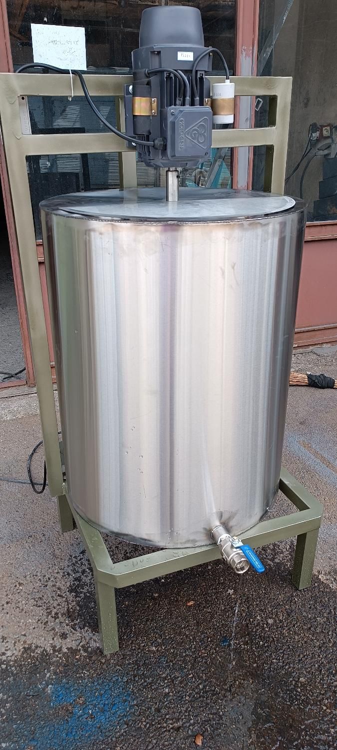 مرغ خردکن /کره گیر/ دوغ زن/ شیرسرد کن/ شیر دوش|ماشین‌آلات صنعتی|یاسوج, |دیوار