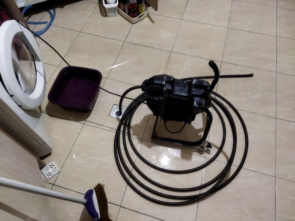 لوله بازکنی و تاسیسات ارزان فوری|خدمات پیشه و مهارت|ساوه, |دیوار