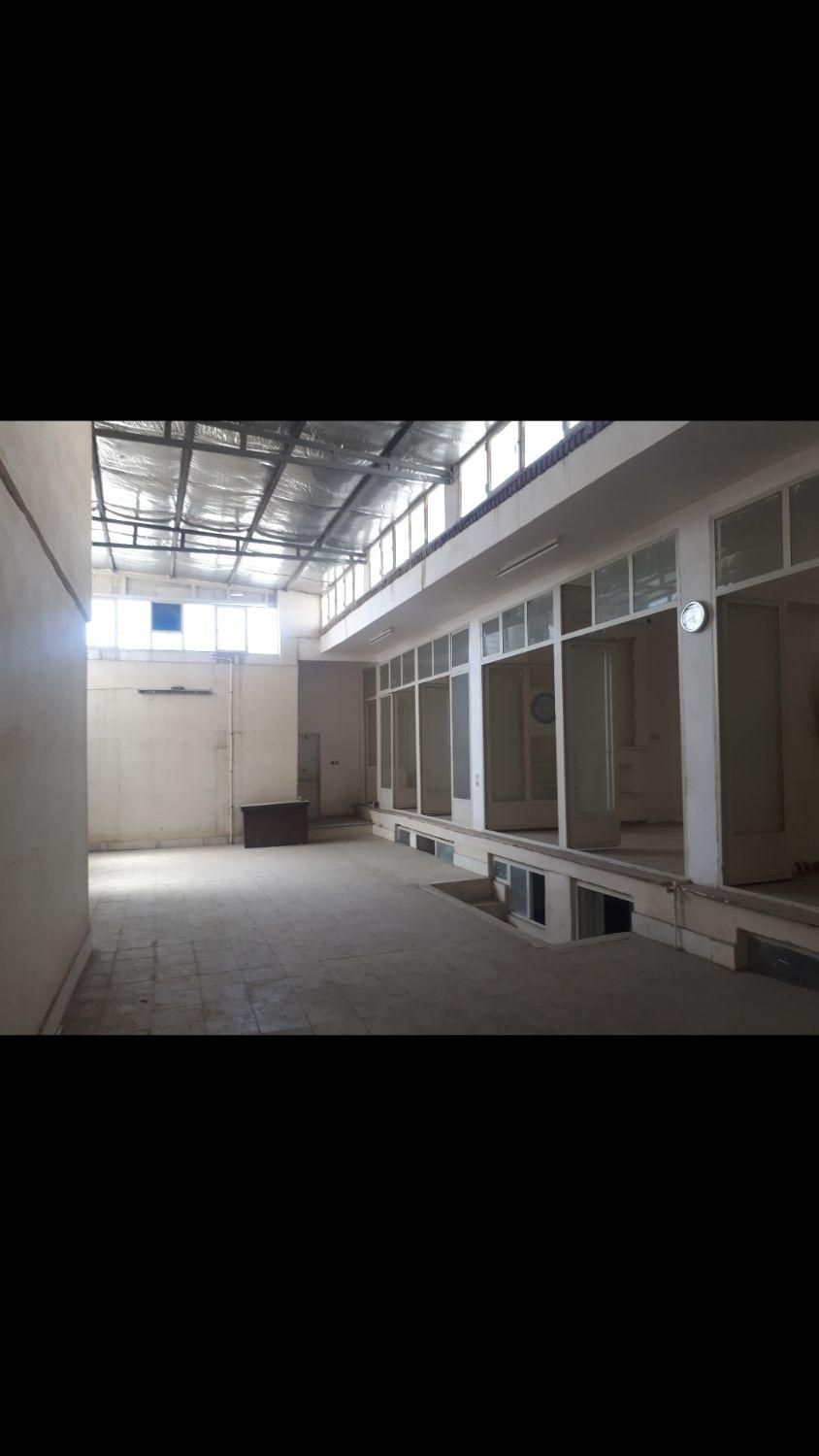 مغازه ملک تجاری بر خیابان چهارمردان ۳۰۸متر بنا|فروش مغازه و غرفه|قم, چهار مردان|دیوار