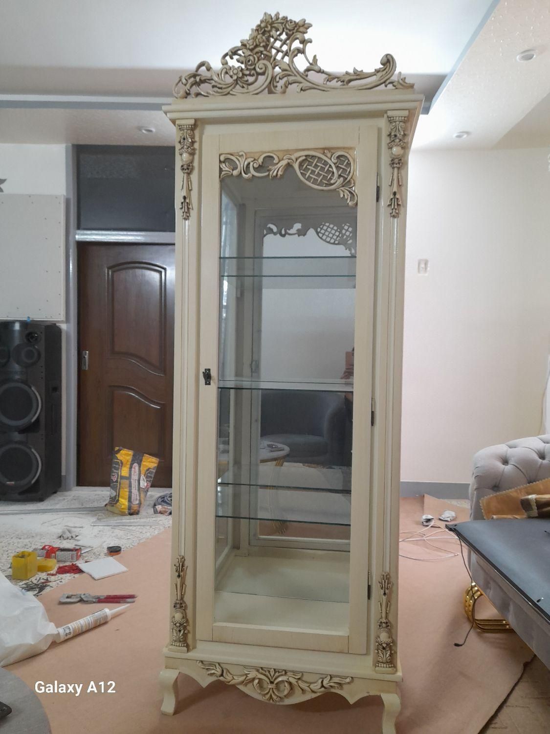 ویترین به فروش میرسد|بوفه، ویترین، کنسول|برخوار, |دیوار