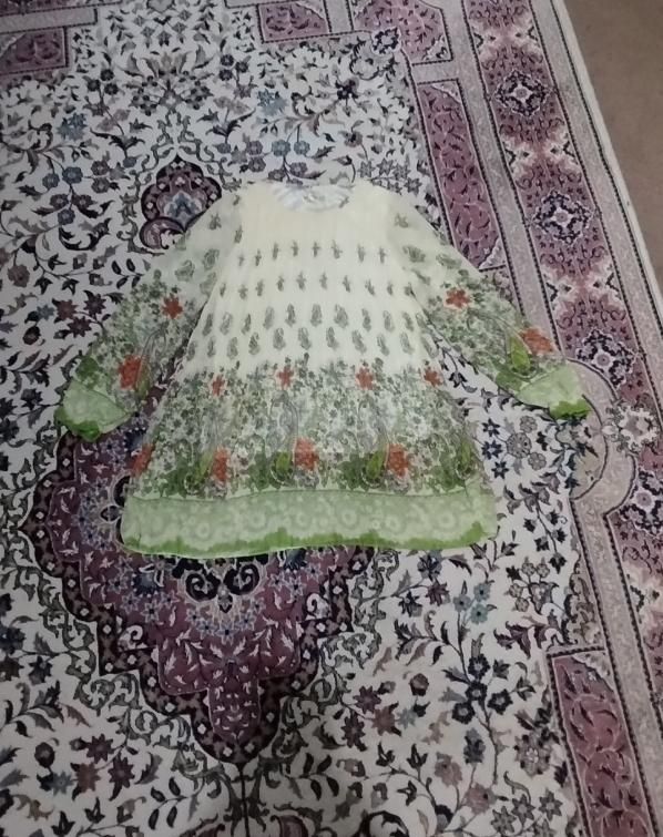 شومیز حریر سایز۴۶|لباس|رشت, رودباری|دیوار