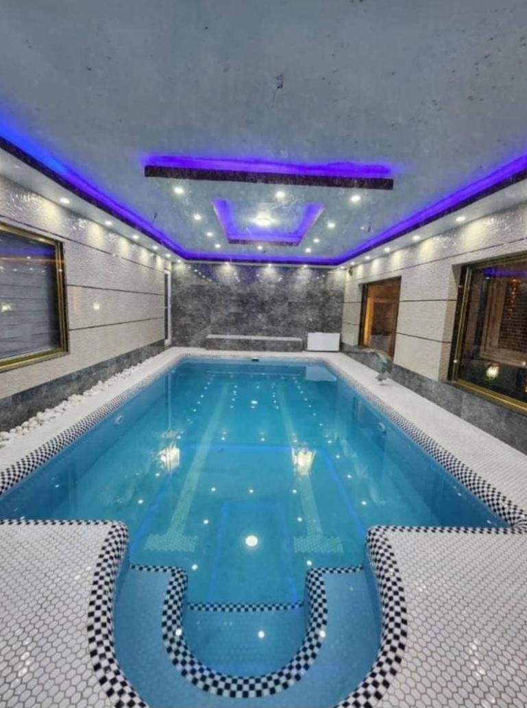 اجاره ویلا/خوشنام/جکوزی/استخر سرپوشیده|اجارهٔ کوتاهمدت ویلا و باغ|فردیس, قریشی|دیوار