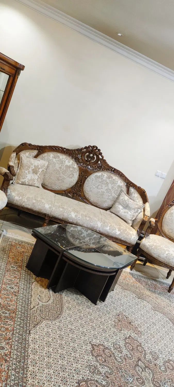 مبل استیل ۹ نفره با ناهار خوری  میز گرد و بیضی ست|مبلمان خانگی و میز عسلی|تهران, حکیمیه|دیوار