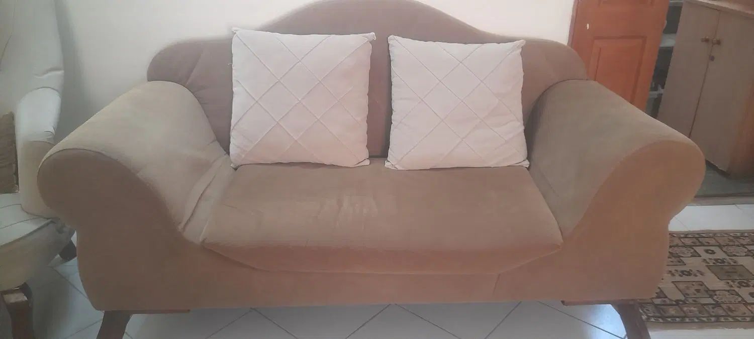 مبل ۷نفره|مبلمان خانگی و میز عسلی|اصفهان, خانه اصفهان|دیوار
