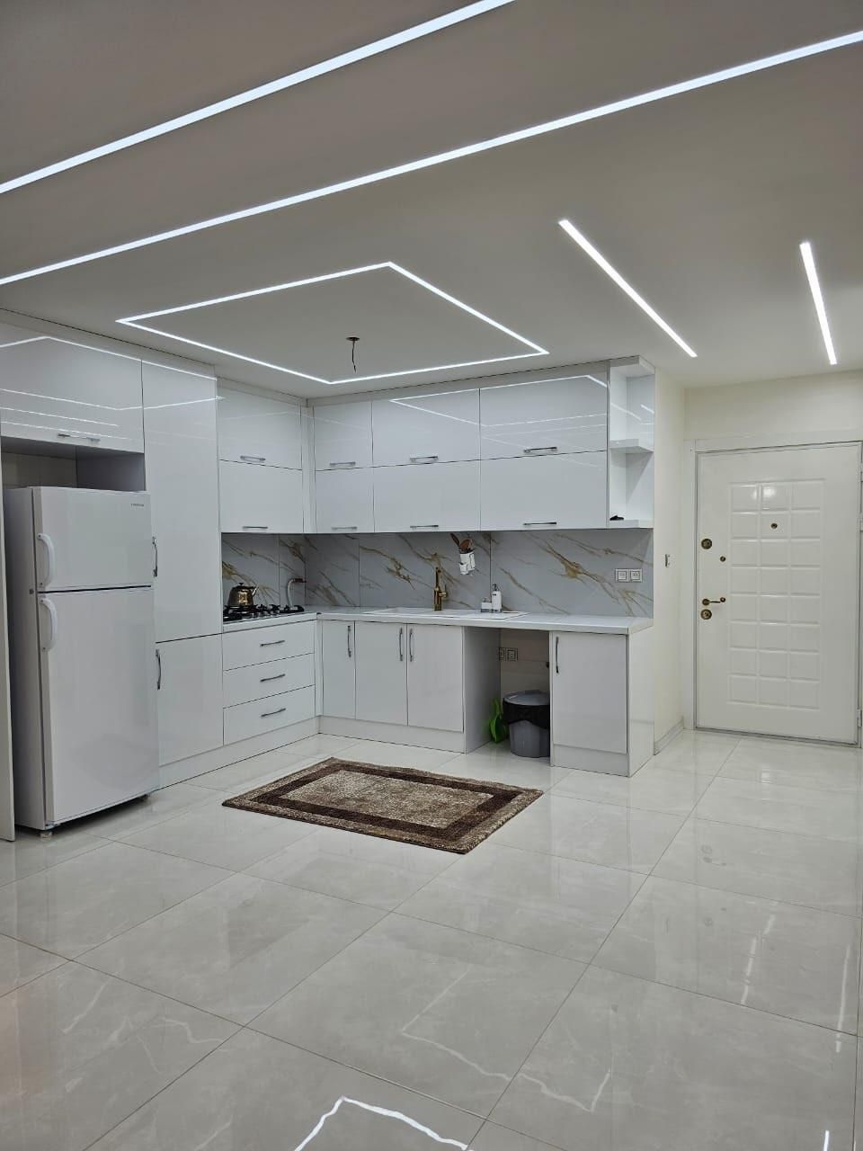 منزل مبله و سوییت شیک|اجارهٔ کوتاهمدت آپارتمان و سوئیت|شیراز, حافظیه|دیوار