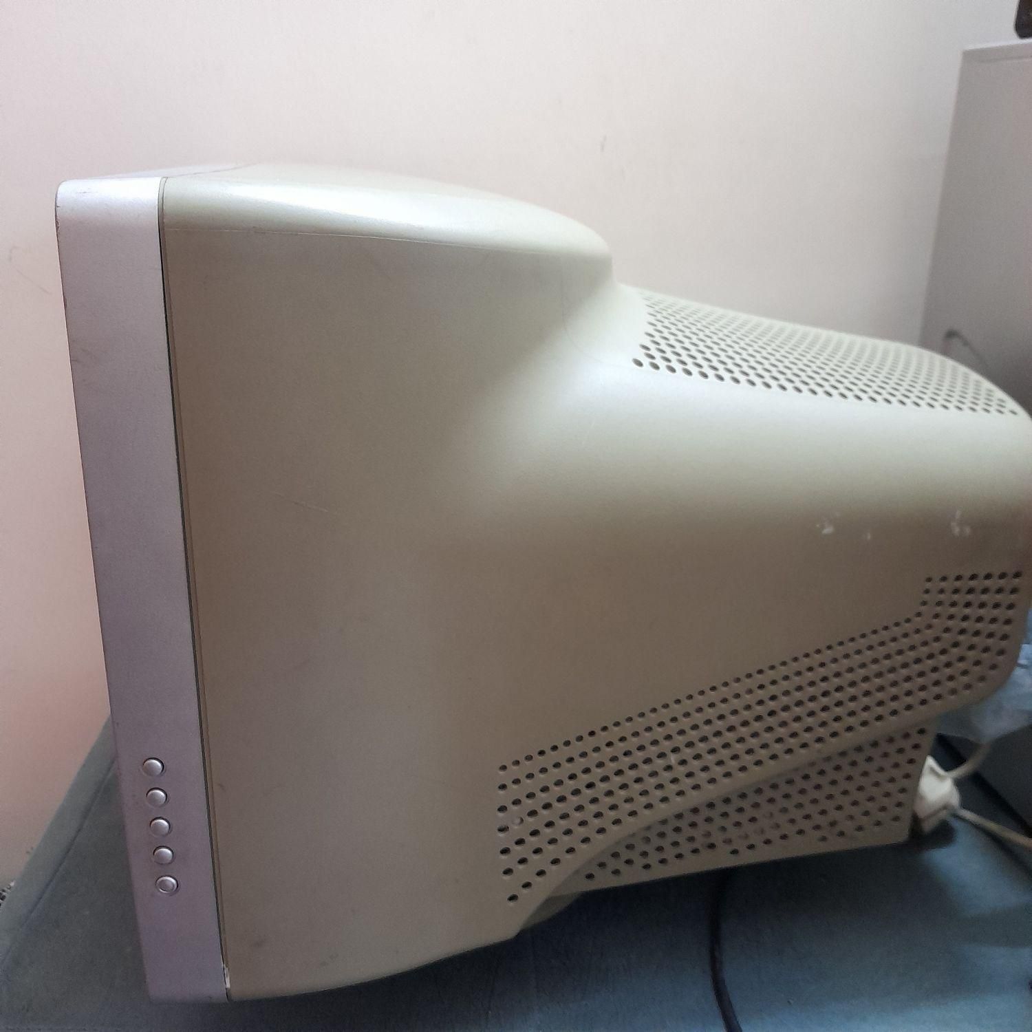 مانیتور سامسونگ|قطعات و لوازم جانبی رایانه|اصفهان, سنبلستان|دیوار