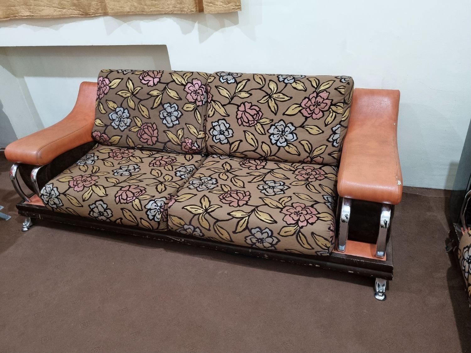مبلمان ۷ نفره|مبلمان خانگی و میز عسلی|شهرکرد, |دیوار
