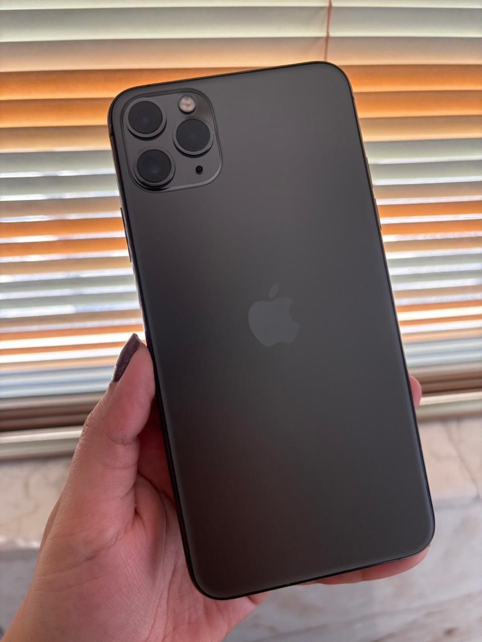 اپل iPhone 11 Pro Max با حافظهٔ ۲۵۶ گیگابایت|موبایل|اصفهان, بابوکان|دیوار