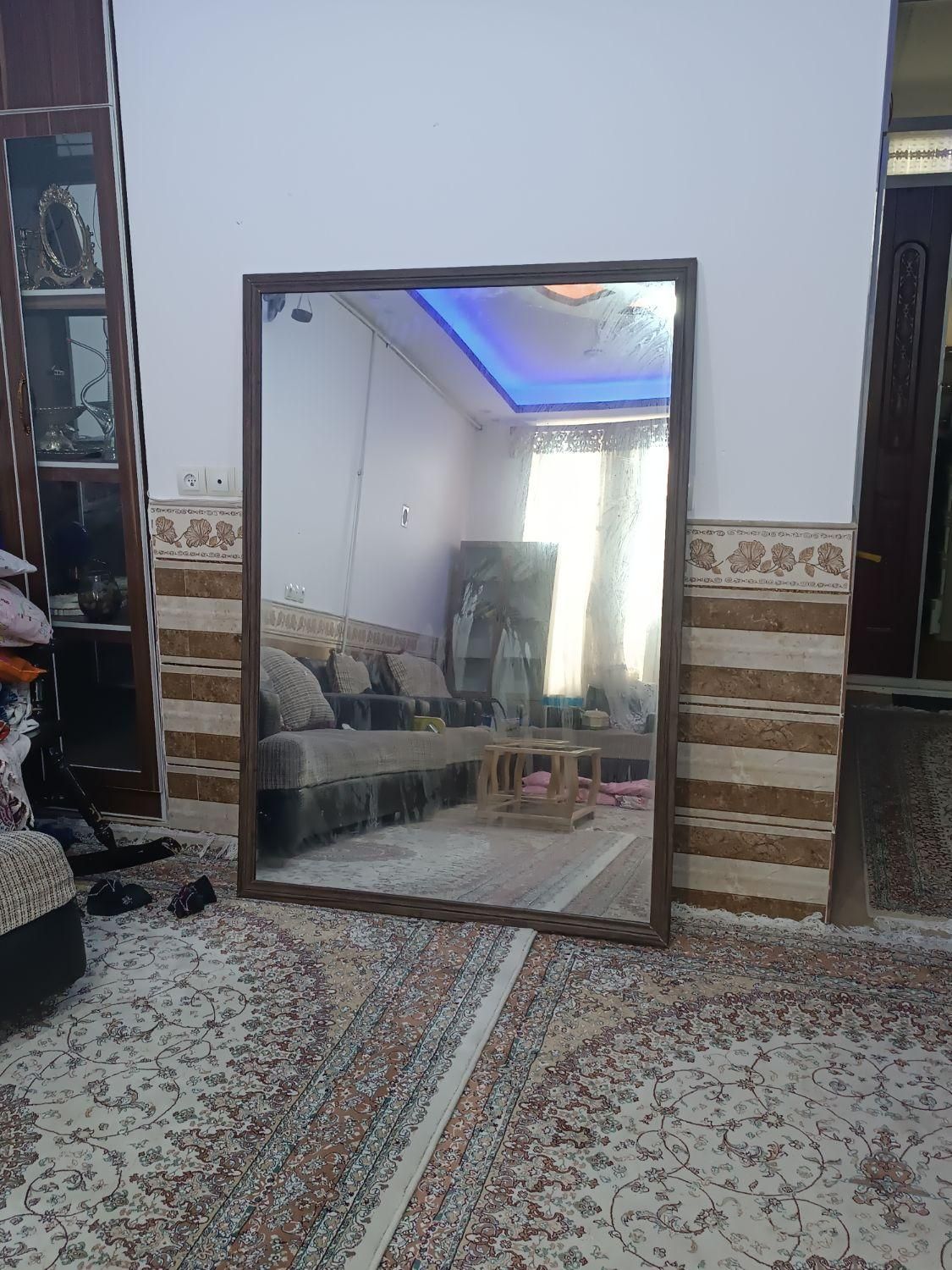 آینه بزرگ|آینه|رفسنجان, |دیوار