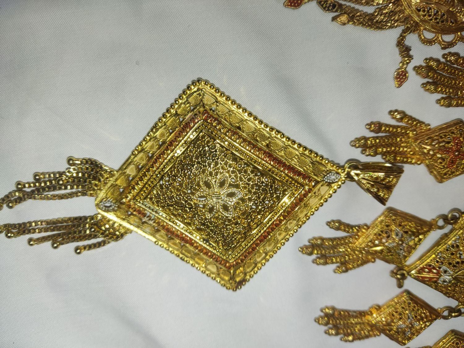 سنجاق گوشواره گردنبند بدلیجات|بدلیجات|زاهدان, |دیوار