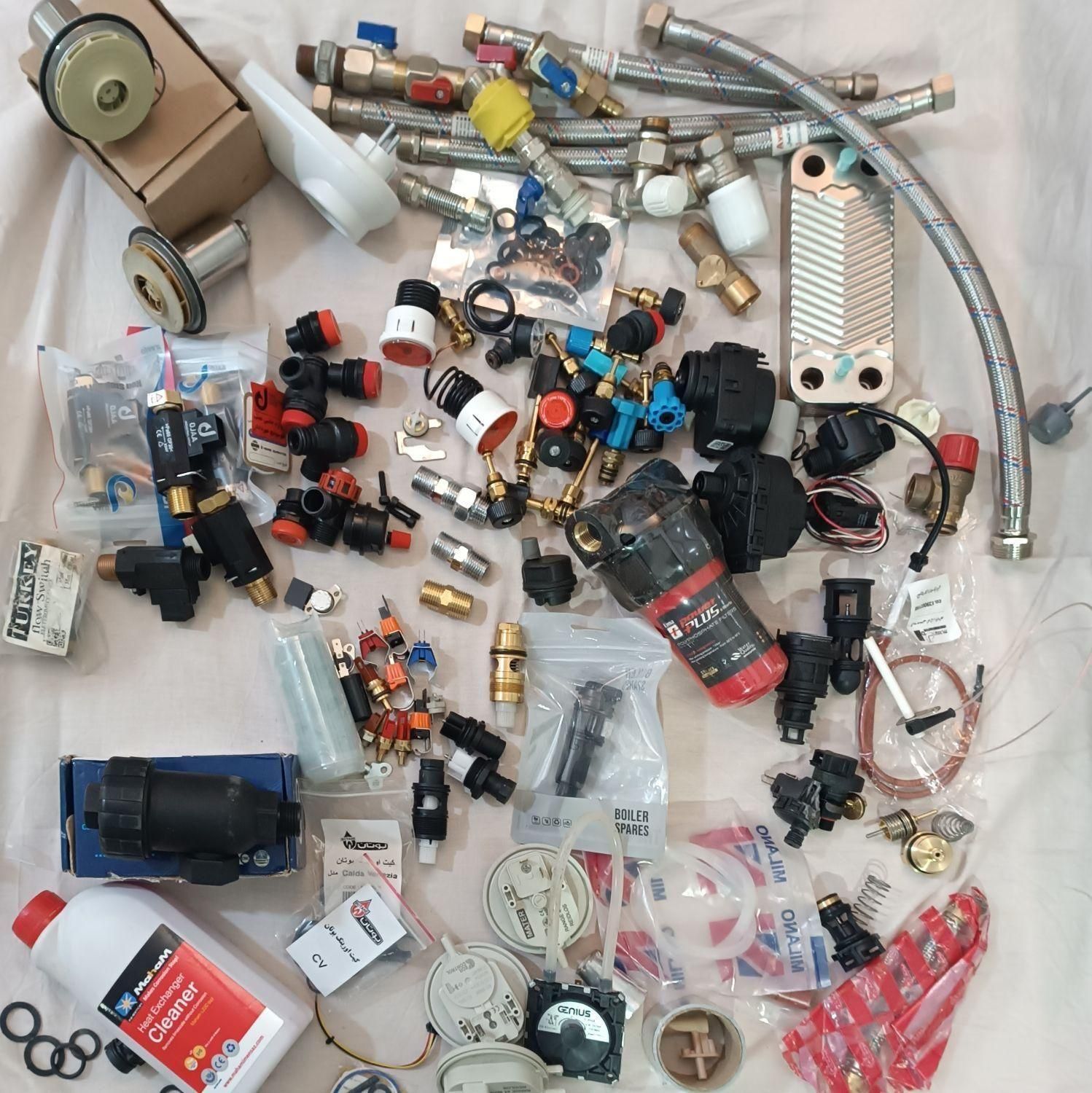 تعمیر پکیج و سرویس کامل با قیمت مناسب|خدمات پیشه و مهارت|کاشان, امیرکبیر|دیوار