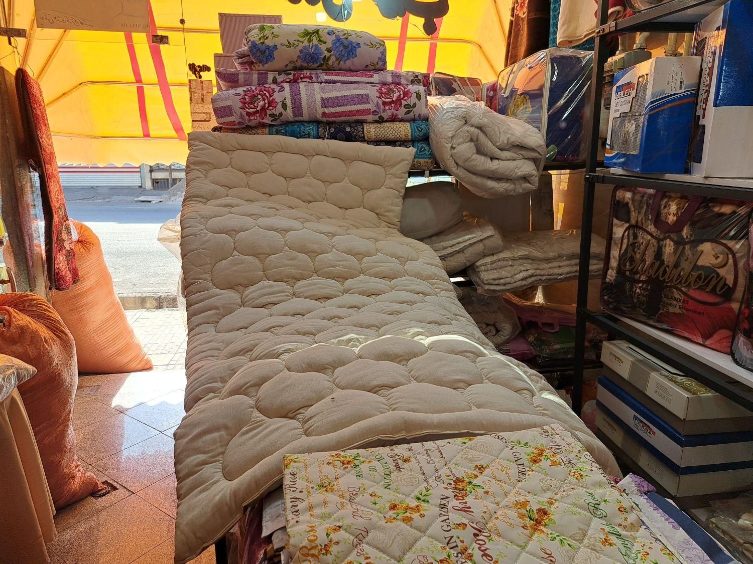 لحاف وتشک دوزی وحلاجی وبازسازی|رختخواب، بالش، پتو|تبریز, |دیوار