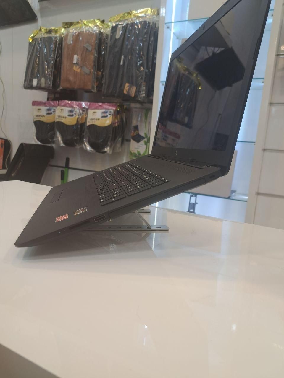 HP 17CA طراحی جذاب و زیبا رم و هارد قابل ارتقا|رایانه همراه|تهران, چیتگر جنوبی|دیوار