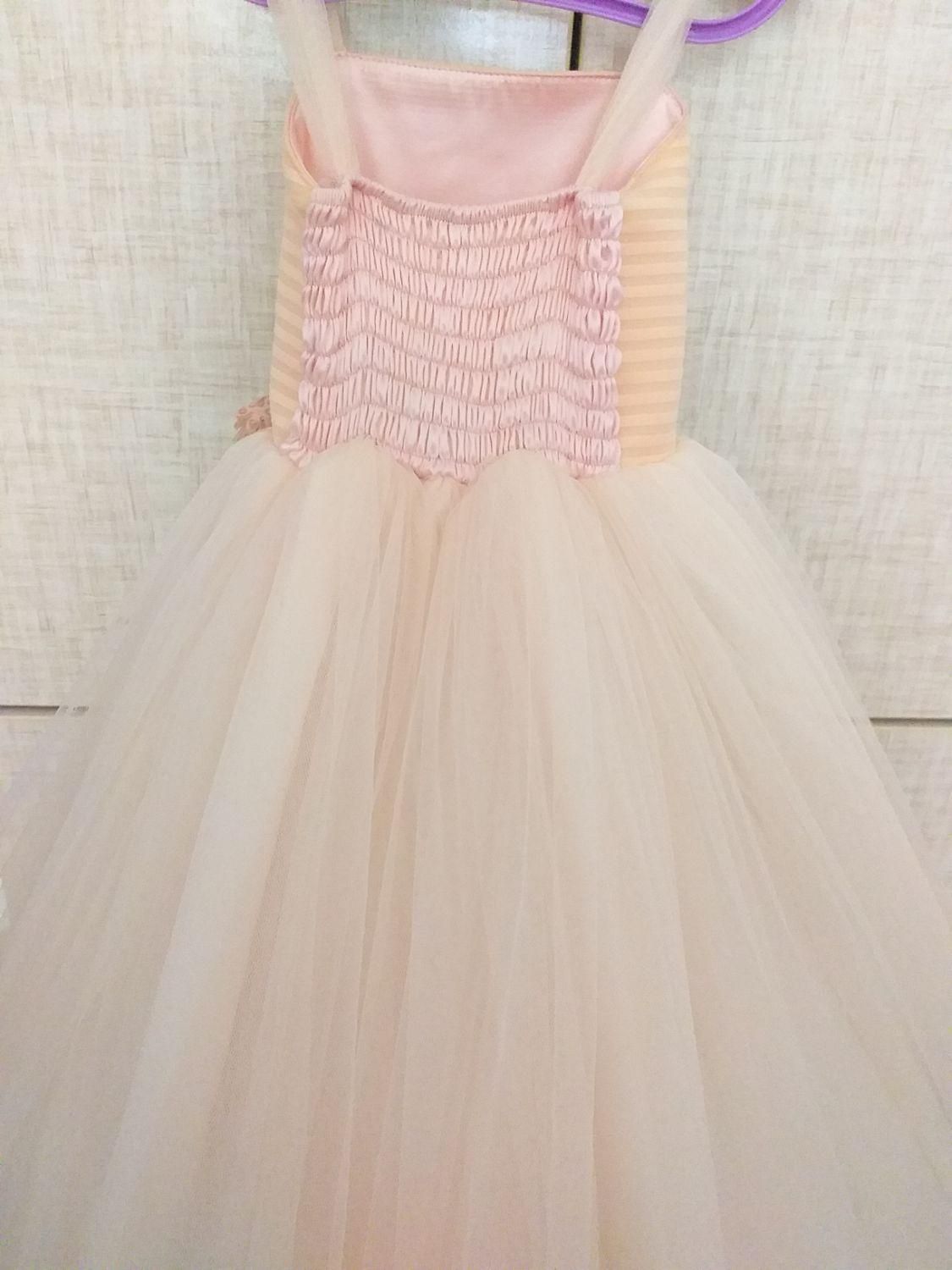 لباس عروس دخترانه|لباس|صومعه‌سرا, |دیوار