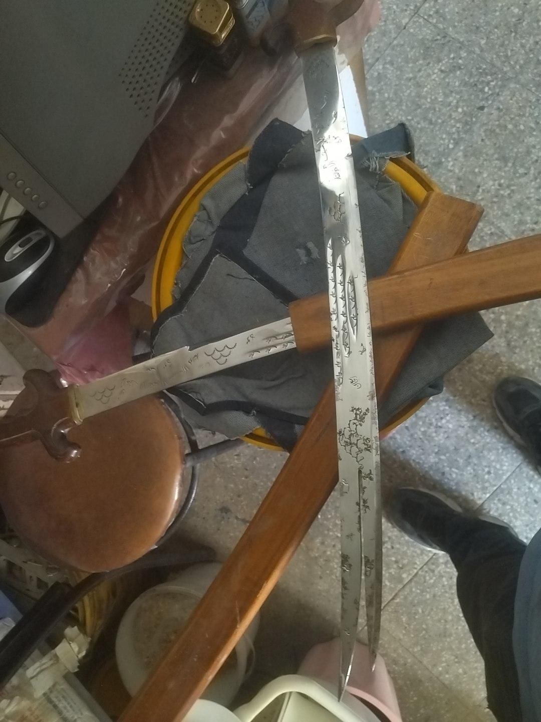 دوعدد ذلفقار باروکش چوب تزیینی|کلکسیون و سرگرمی|اصفهان, شهرک کاوه|دیوار