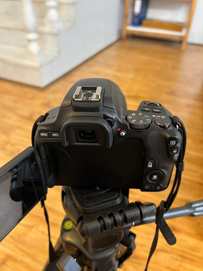 فروش دوربین عکاسی و فیلم برداری مدل canon 250D|دوربین عکاسی و فیلم‌برداری|فسا, |دیوار