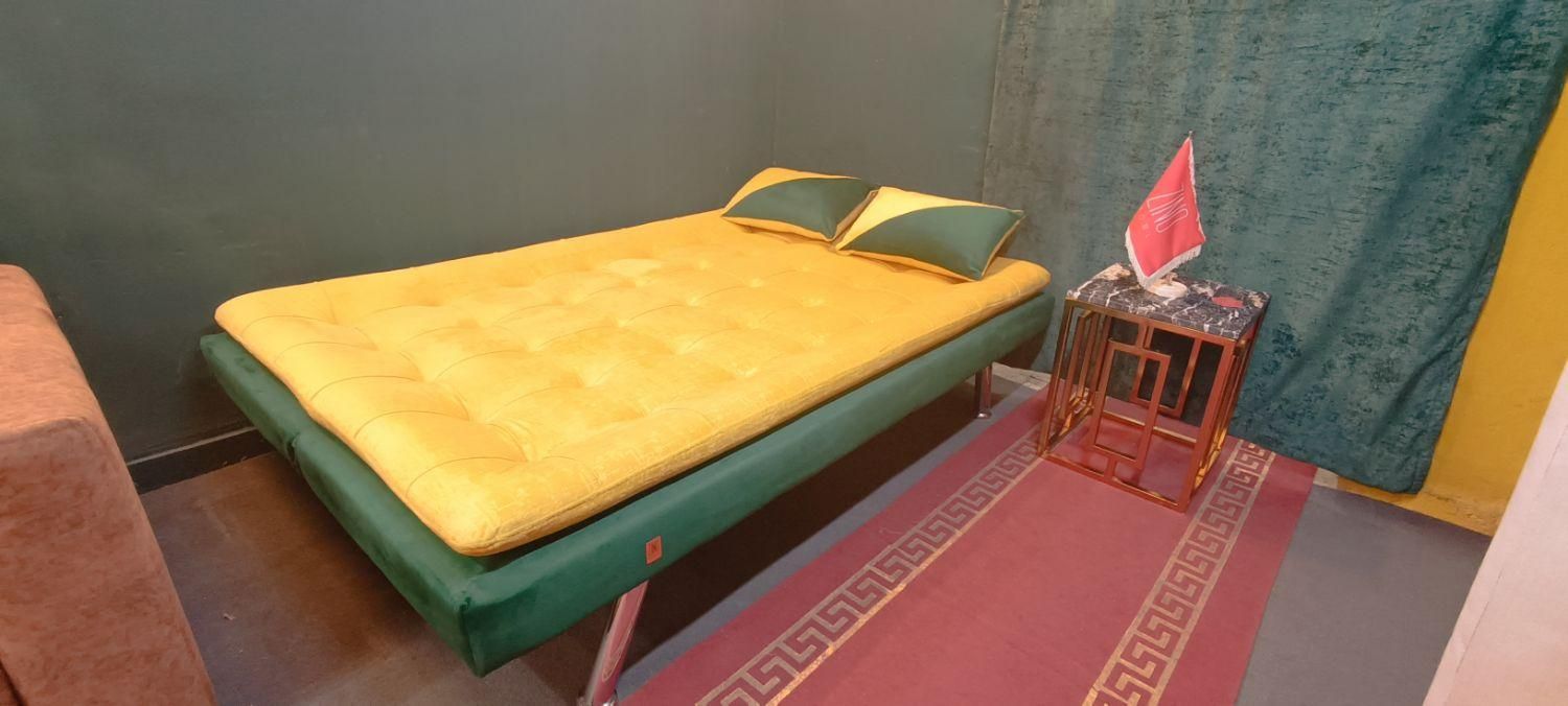 مبل راحتی تخت خواب شو تختشوزرد|مبلمان خانگی و میز عسلی|مشهد, گلبرگ شمالی|دیوار