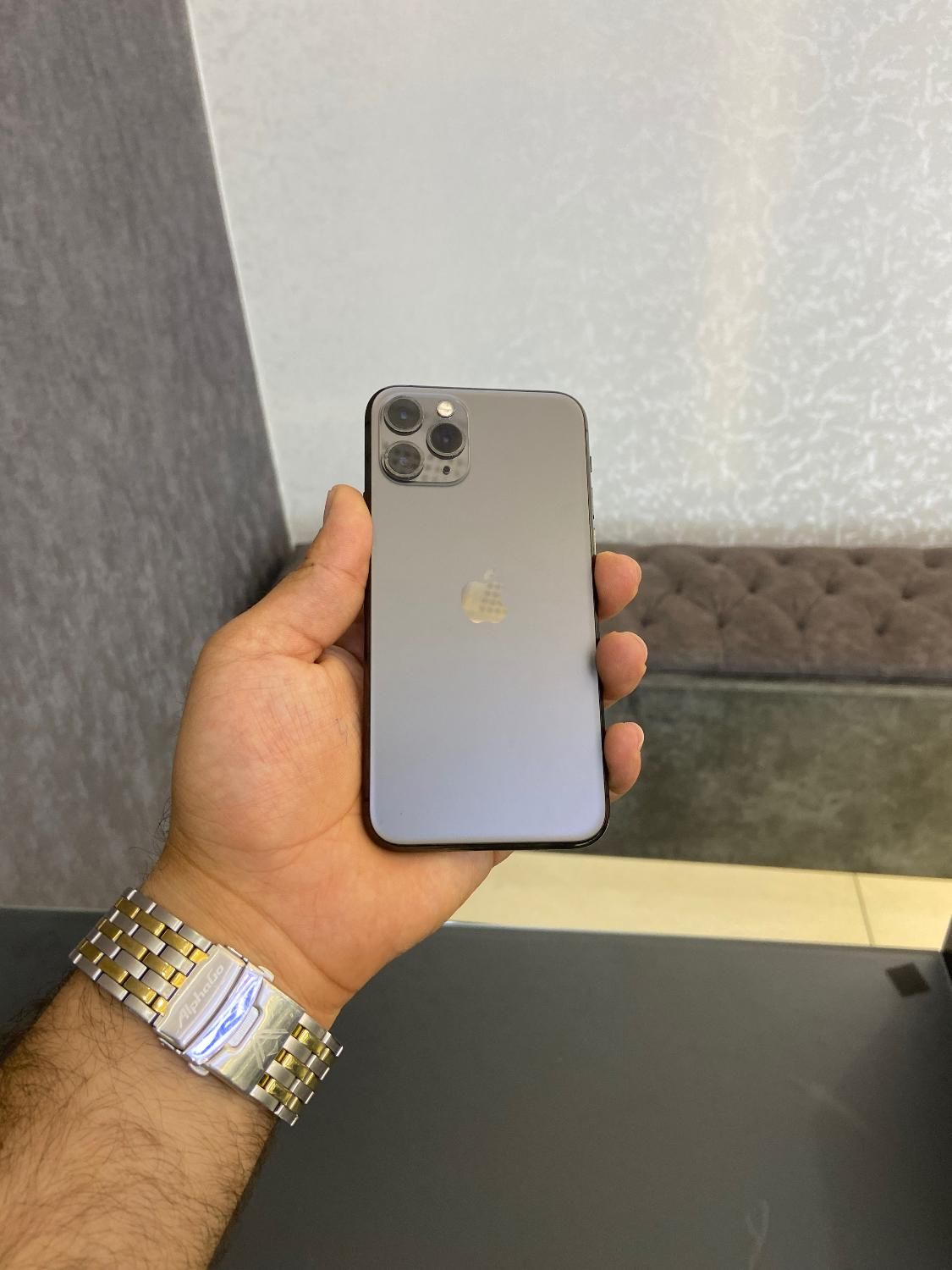 اپل iPhone ایفون 11پرو مشکی بدون چک اقساط ویژه|موبایل|اصفهان, احمدآباد|دیوار