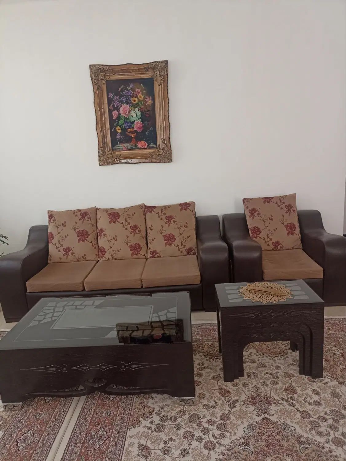 مبل ۷ نفره کلاسیک و تمیز ، چوب مقاوم، قیمت مناسب|مبلمان خانگی و میز عسلی|کامیاران, |دیوار