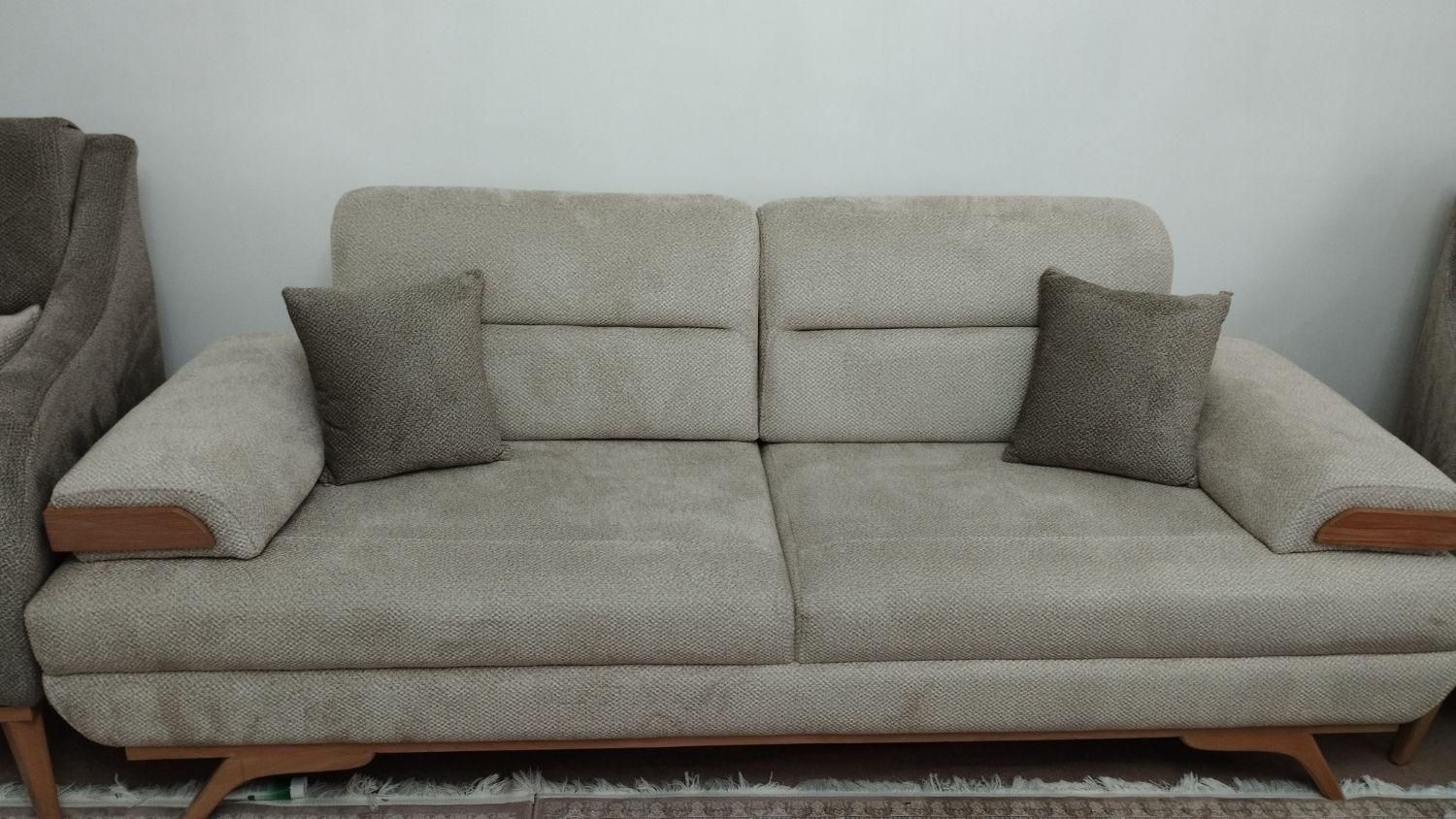مبل ۸ نفره|مبلمان خانگی و میز عسلی|رشت, خمیران زاهدان|دیوار