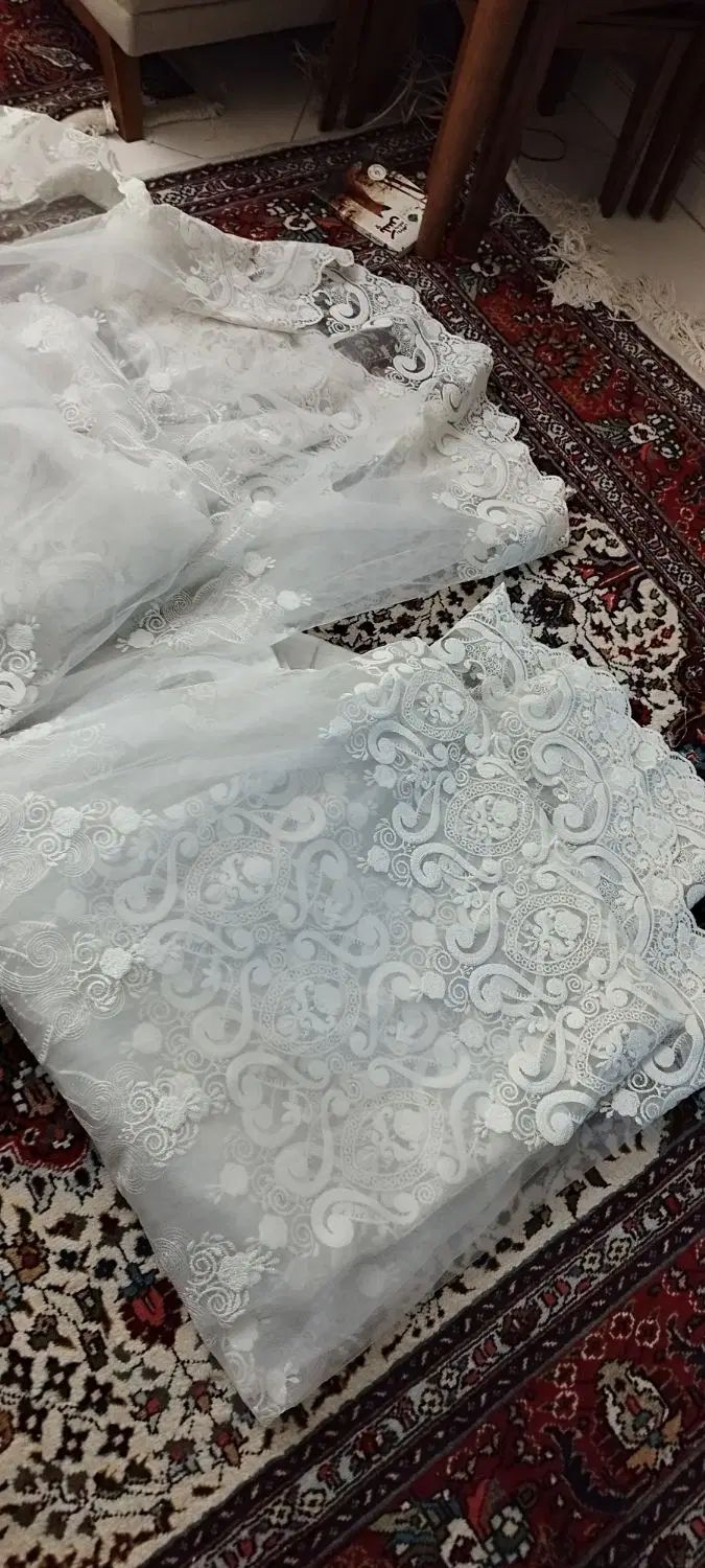 دو عدد پرده پذیرایی و دو عدد پرده اتاق خواب|پرده، رانر، رومیزی|تهران, فلسطین (میدان انقلاب)|دیوار