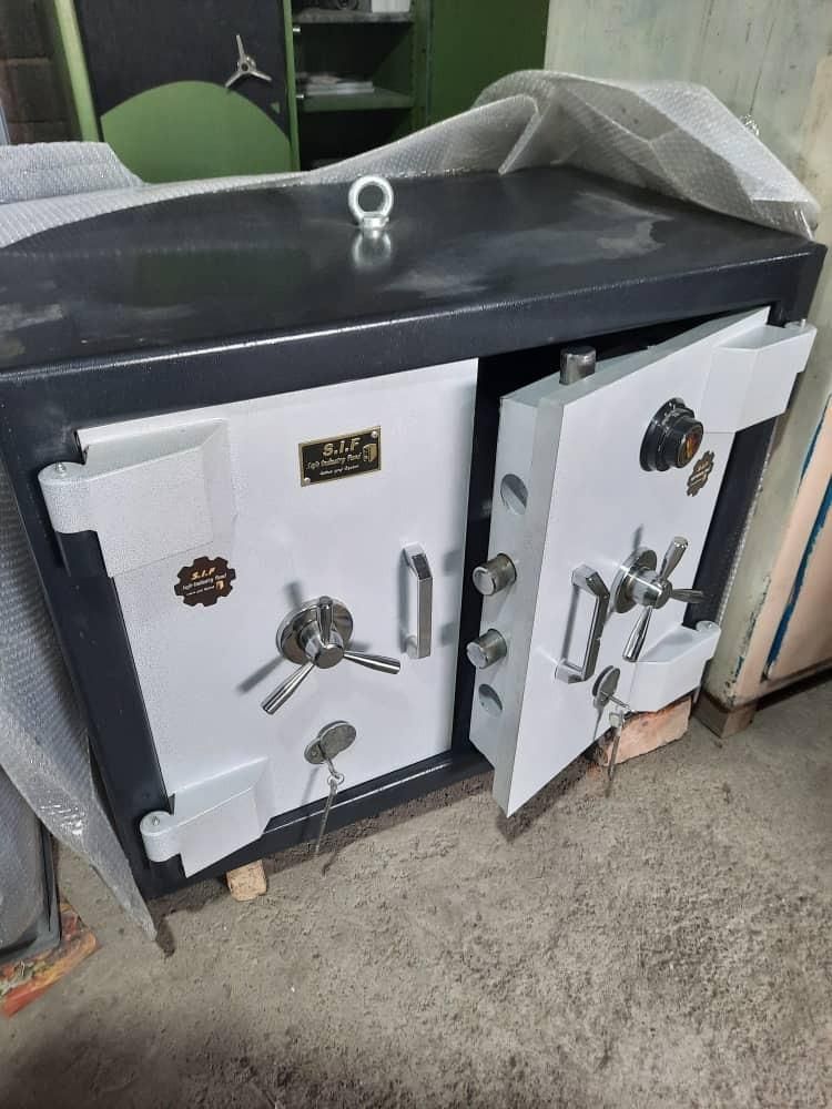 فروشی صندوق نسوز|فروشگاه و مغازه|میانه, |دیوار