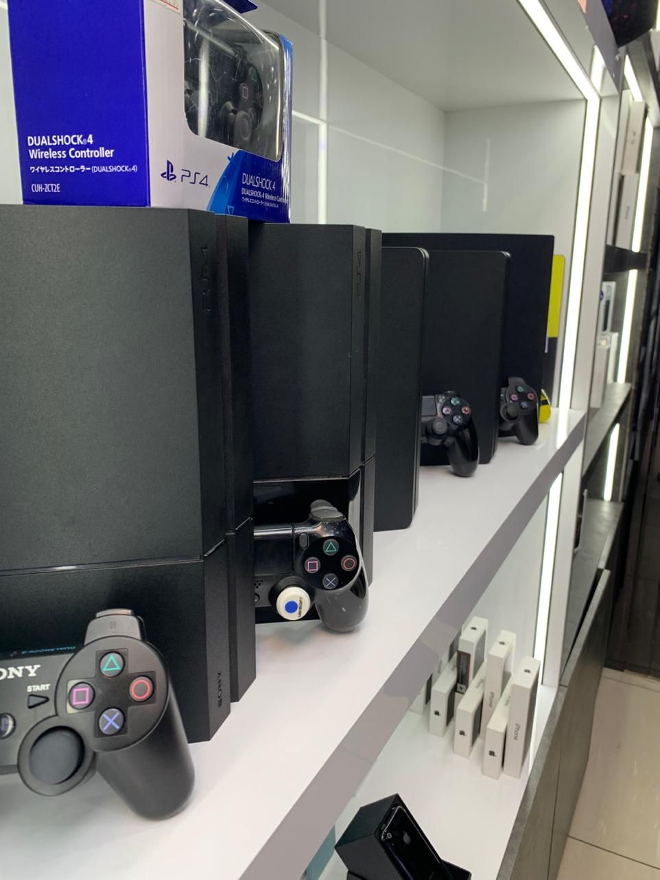 انواع کنسول بازی ps4اقساطی|کنسول، بازی ویدئویی و آنلاین|اصفهان, احمدآباد|دیوار