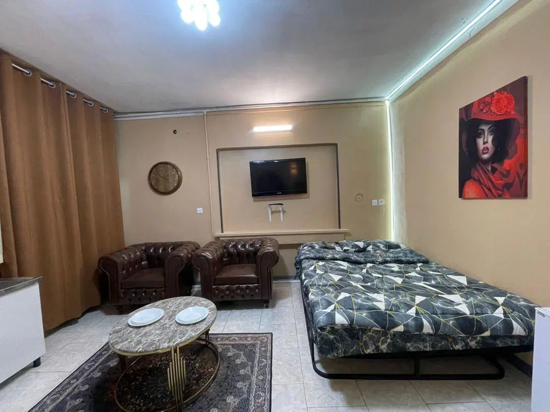 استخدام سرایدار ونگهبان مقیم  در ساختمان های مبله|استخدام سرایداری و نظافت|تهران, المهدی|دیوار