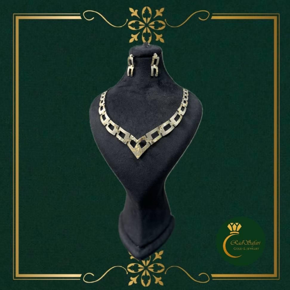 مجموعه ست و نیم ست طلا کارکرده بدون اجرت|جواهرات|تهران, صادقیه|دیوار