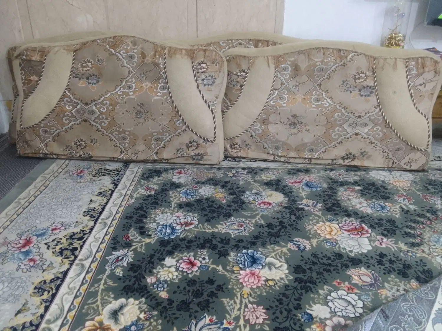 پشتی پارچه ای|پشتی|مشهد, امام رضا (ع)|دیوار