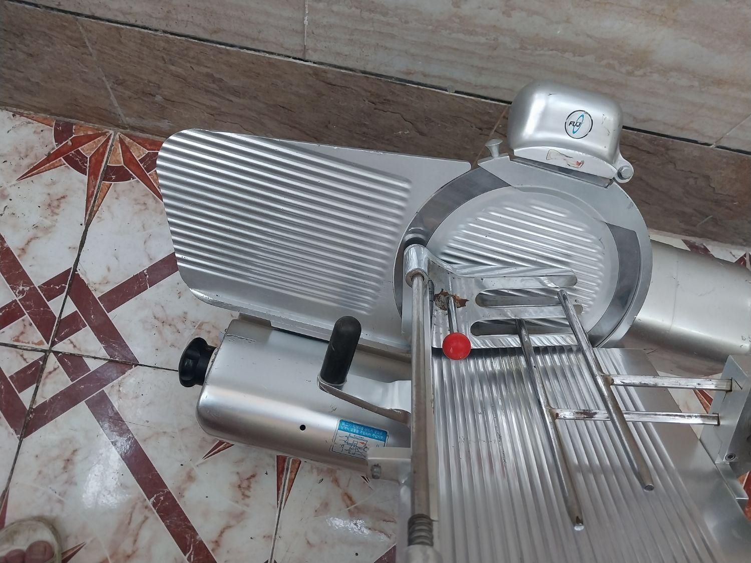 کالباس بر تمام اتوماتیک.چرخ گوشت صنعتی ایتالیایی|فروشگاه و مغازه|تهران, آبشار تهران (دریاچه)|دیوار
