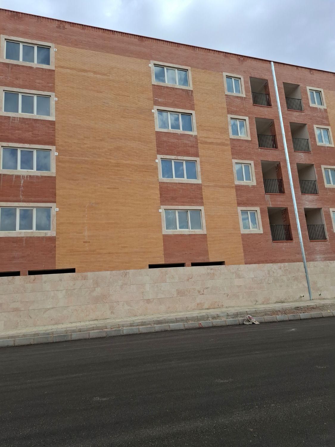 آپارتمان پرند / شرایطی / فاز 6 / نوساز / معاوضه|فروش آپارتمان|پرند, فاز ۶|دیوار