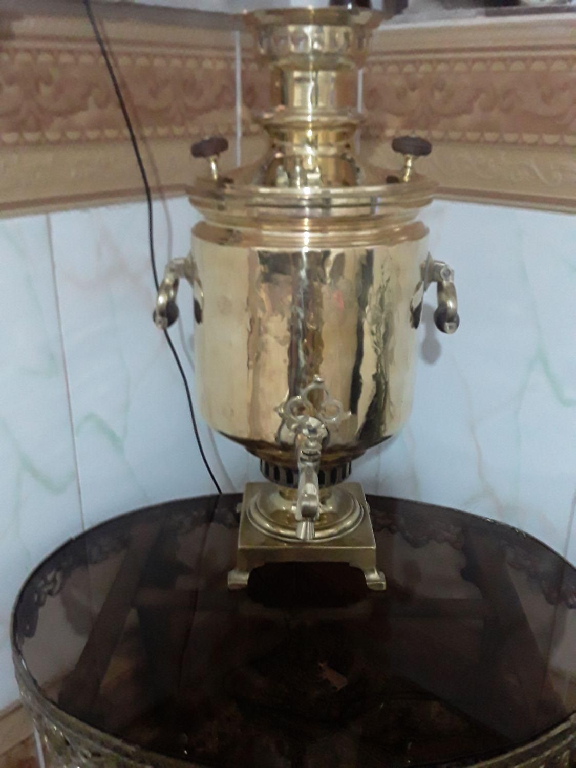 سماورروسی زغالی قدیمی|کلکسیون اشیاء عتیقه|بیرجند, |دیوار