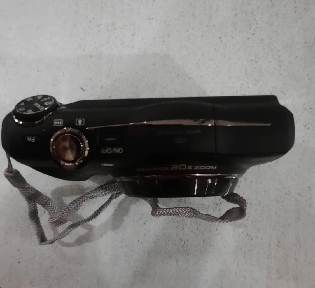 دوربین فوجی فیلم / Finepix F800 EXR|دوربین عکاسی و فیلم‌برداری|تهران, شهرک شهید باقری|دیوار