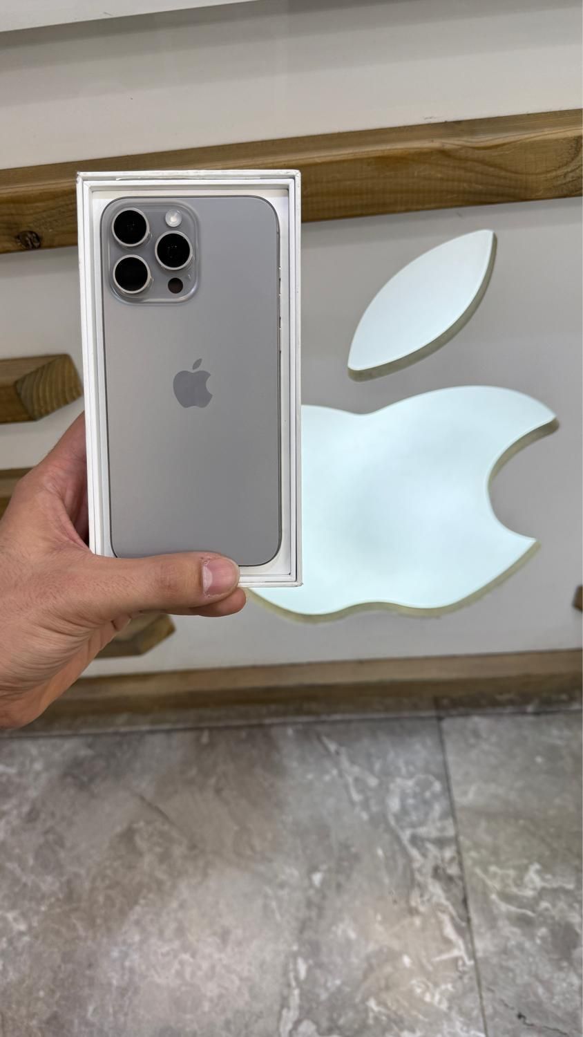 اپل iPhone 15 Pro Max با حافظهٔ ۲۵۶ گیگابایت|موبایل|تهران, باغ فیض|دیوار