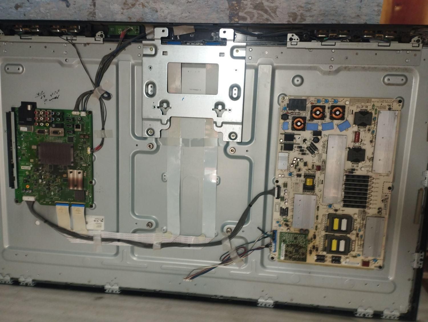 تعمیر تعمیرات تلویزیون LCD وLED در منزل|خدمات پیشه و مهارت|مرودشت, بیست متری بیمارستان|دیوار