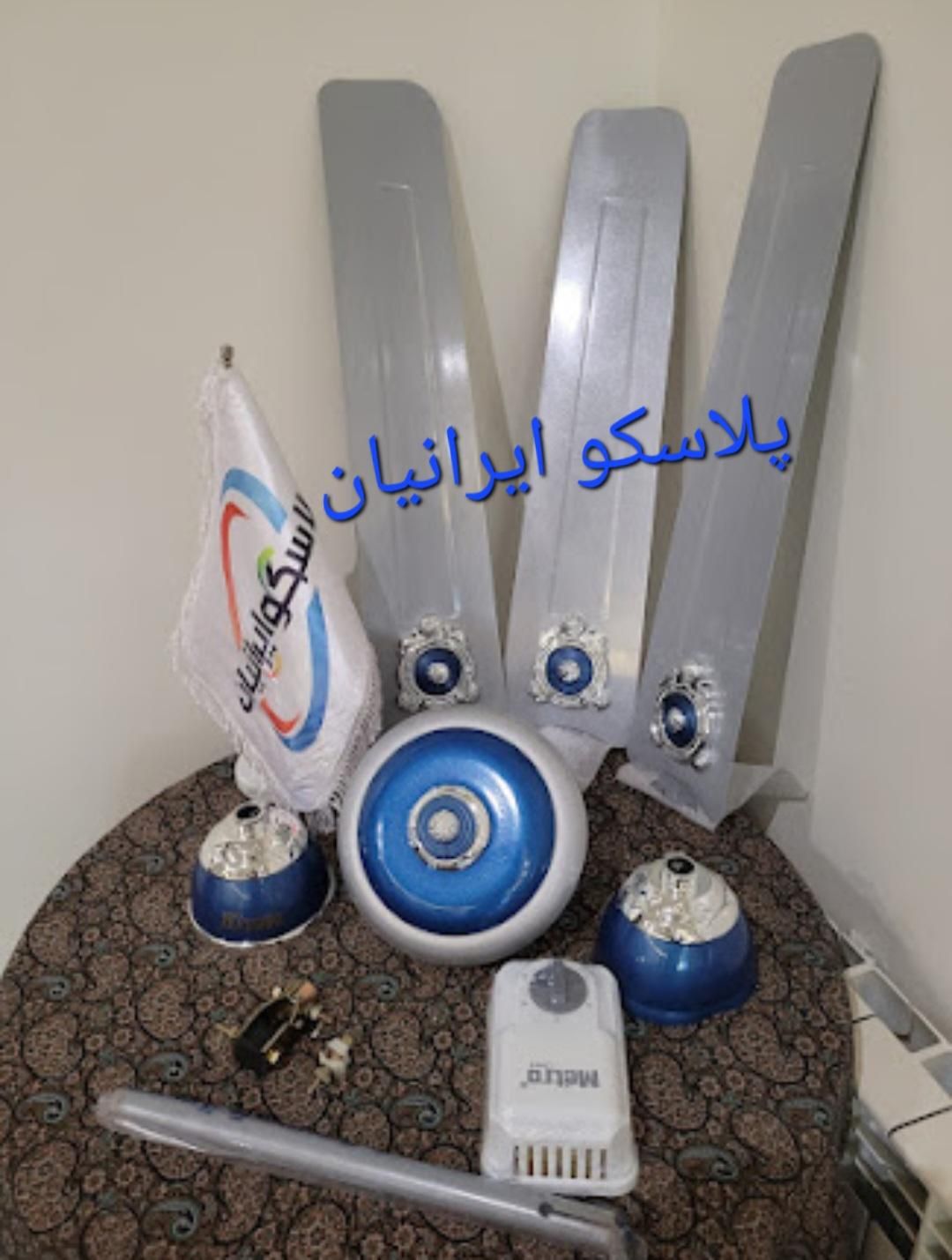پنکه سقفی مترو پره بزرگ مدل سناتوری هندی|پنکه و تصفیه‌کنندهٔ هوا|تهران, آهنگ|دیوار