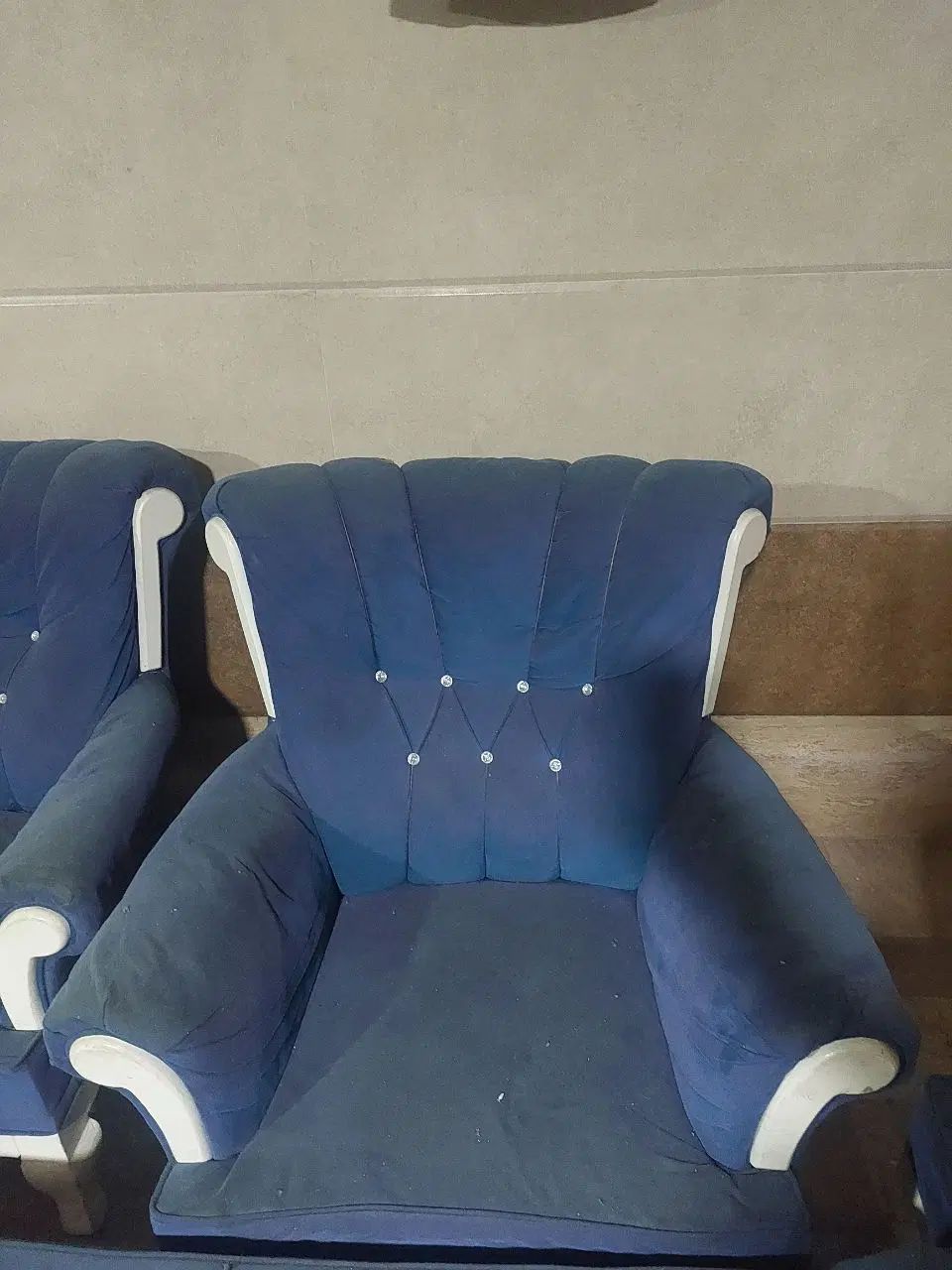 یک دست مبل ۷ نفره|مبلمان خانگی و میز عسلی|رشت, حمیدیان|دیوار
