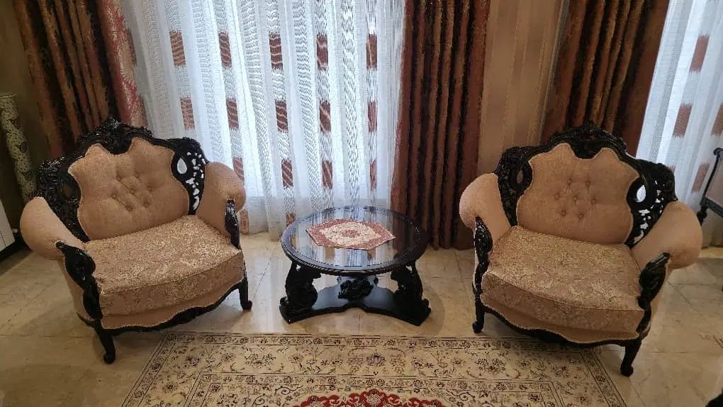 مبلمان  به همراه بوفه و آینه کنسول|مبلمان خانگی و میز عسلی|تهران, جماران (نیاوران)|دیوار