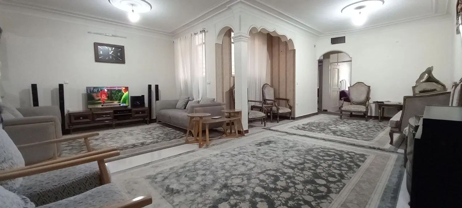 آپارتمان ۱۱۰ متری ۲ خواب . اردلانها|اجارهٔ آپارتمان|کرج, کوی مدرس|دیوار