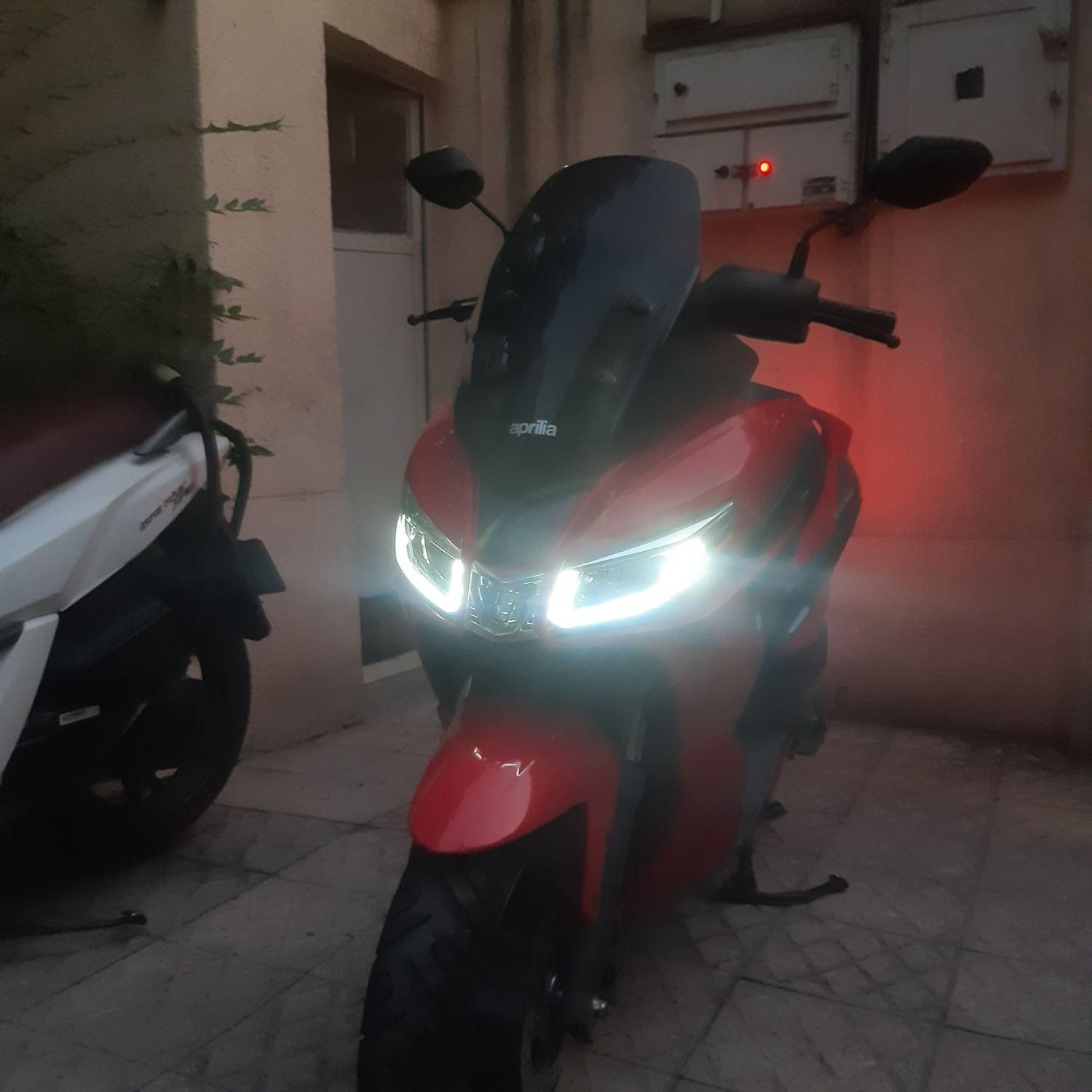 آپریلیا sxr160 ایتالیا|موتورسیکلت|تهران, تهرانپارس شرقی|دیوار