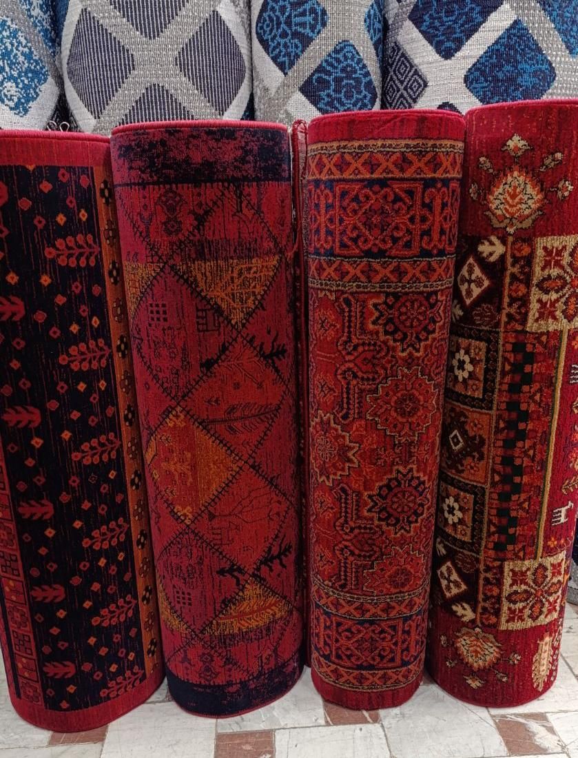 کناره قرمز برشی شهرموکت|گلیم، جاجیم، گبه|قم, امامزاده ابراهیم|دیوار