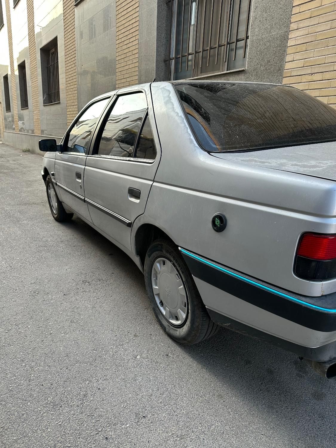 پژو 405 GLX - دوگانه سوز CNG، مدل ۱۳۸۹ و ۱۳۸۸|خودرو سواری و وانت|تهران, افسریه|دیوار