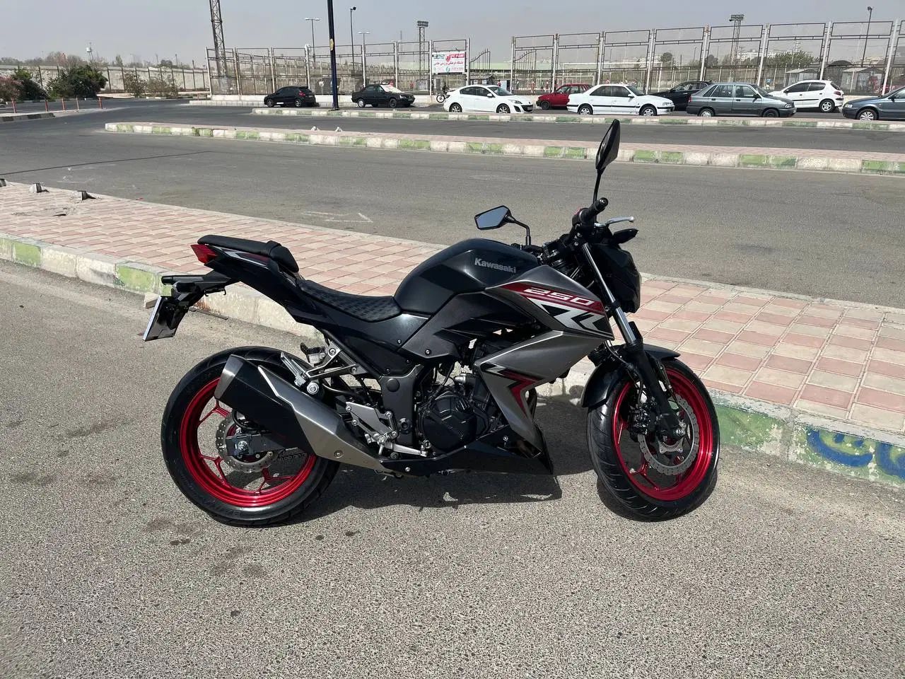کاوازاکی Z 250 مدل ۱۳۹۹|موتورسیکلت|تهران, سازمان برنامه شمالی|دیوار