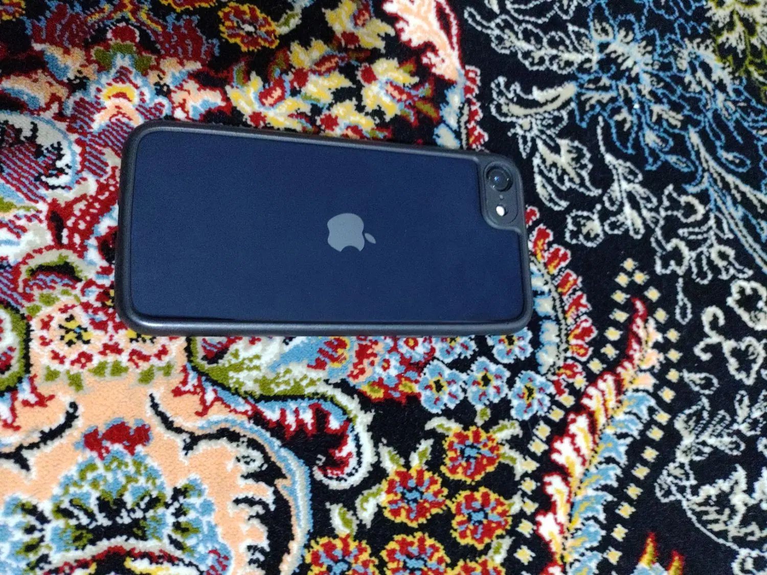 se 2022 مشکی ios 26|موبایل|تهران, راه آهن|دیوار
